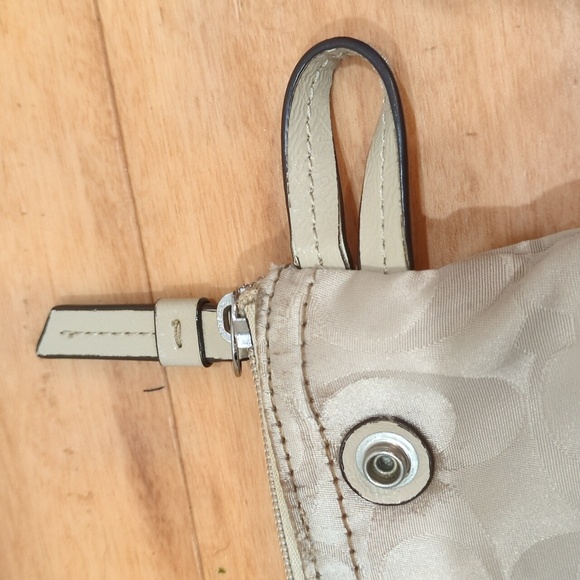 Coach GUC Black And Tan Pouch Travel Bag Cosmetic Case - Picture 4 of 13